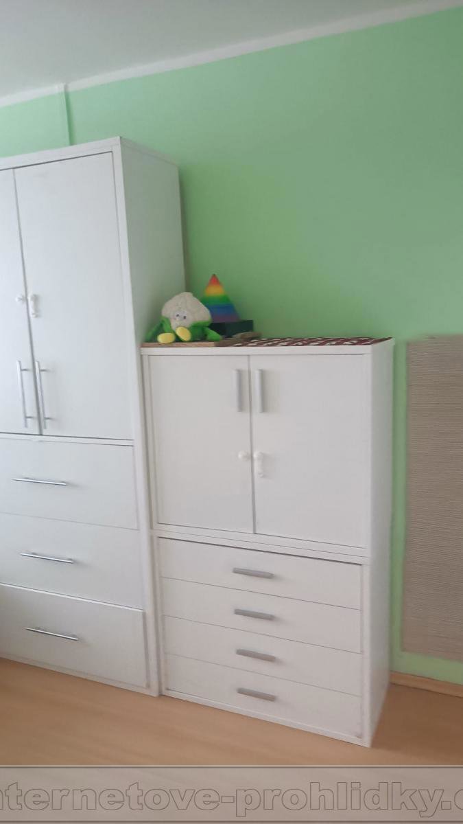 Photo 2/5