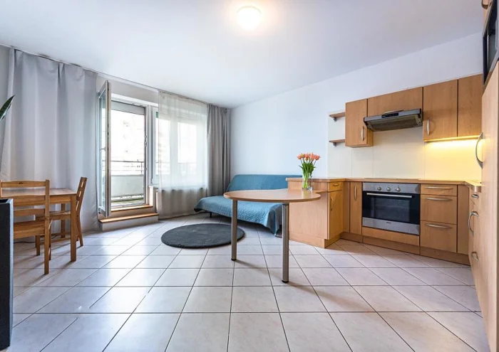Căn hộ cho thuê · 2+kk · 69 m²