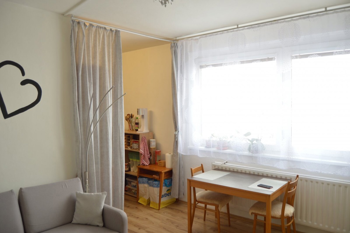 Fotografie 2 - Pronájem bytu · 2+kk · 42 m²