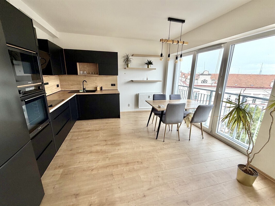 Pronájem bytu · 2+kk · 95 m²