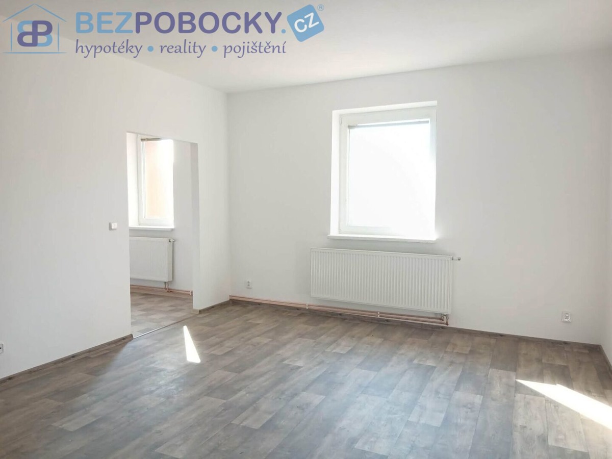 Fotografie 2 - Pronájem bytu · 1+1 · 40 m²