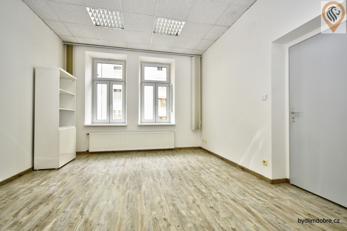 Аренда коммерческой недвижимости · Офис · 77 m²