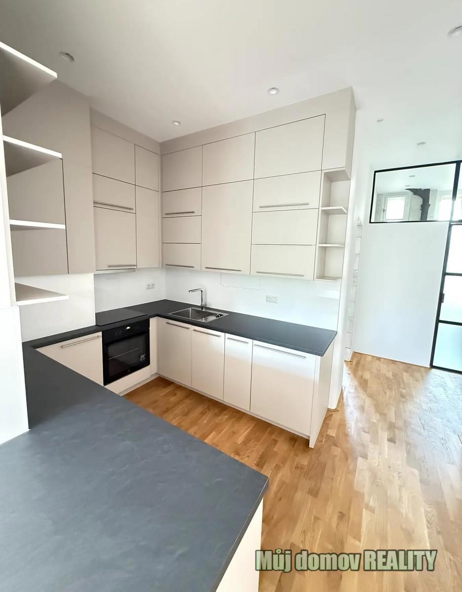 Fotografie 2 - Pronájem bytu · 2+kk · 55 m²