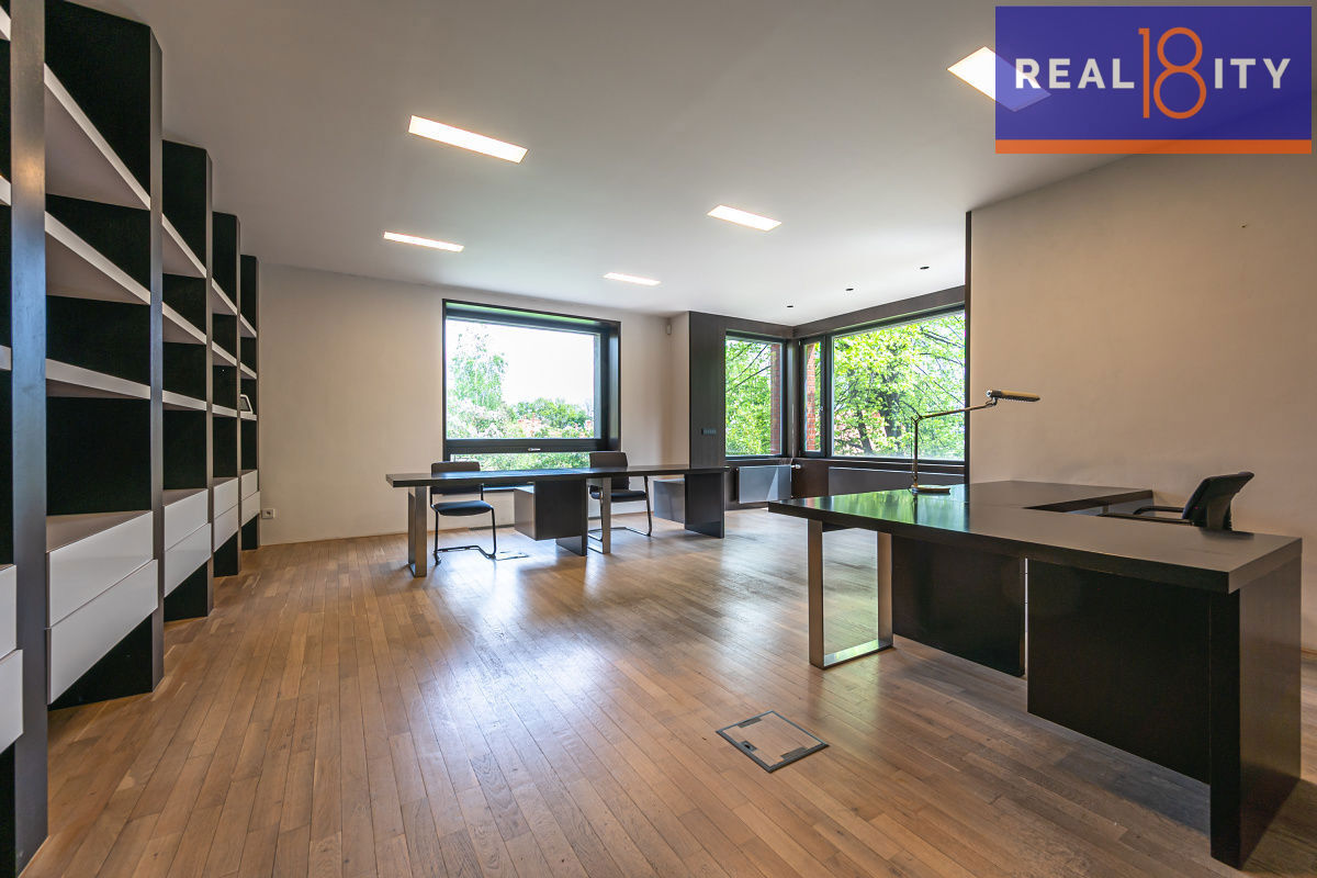 Оренда комерційної нерухомості · Офіс · 400 m²