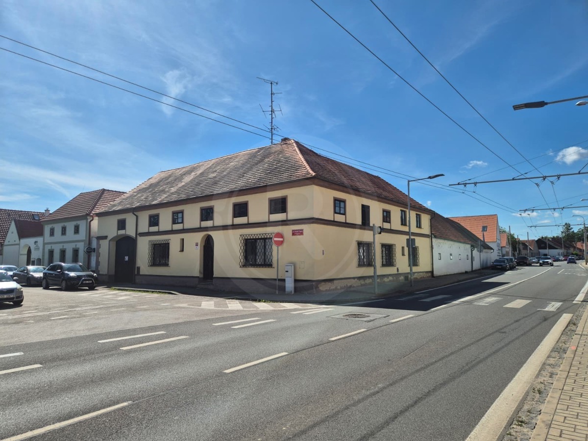 Fotografie 1 - Prodej komerční nemovitosti · 1 209 m²