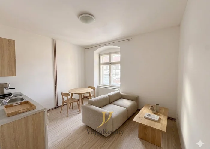 Pronájem bytu · 1+kk · 32 m²