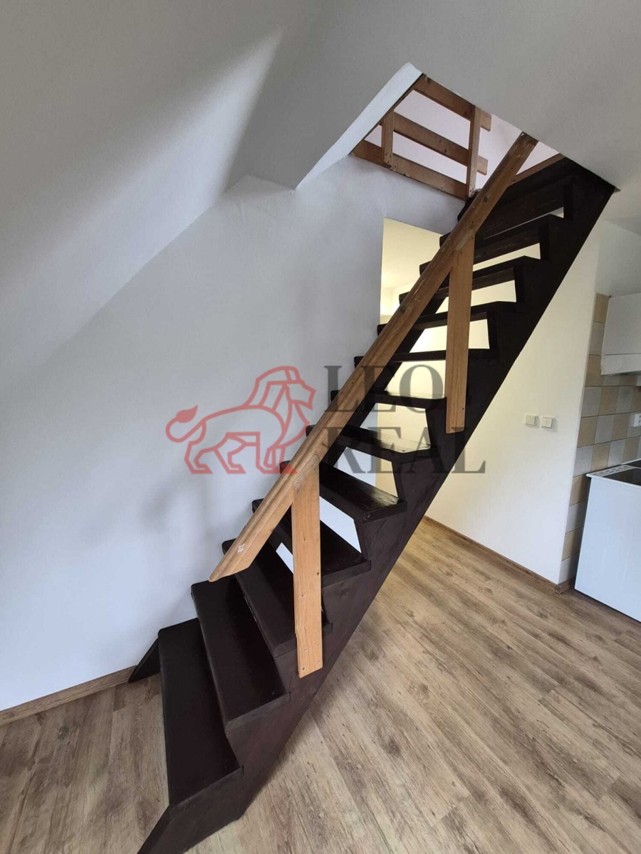 Fotografie 2 - Pronájem bytu · 2+1 · 78 m²