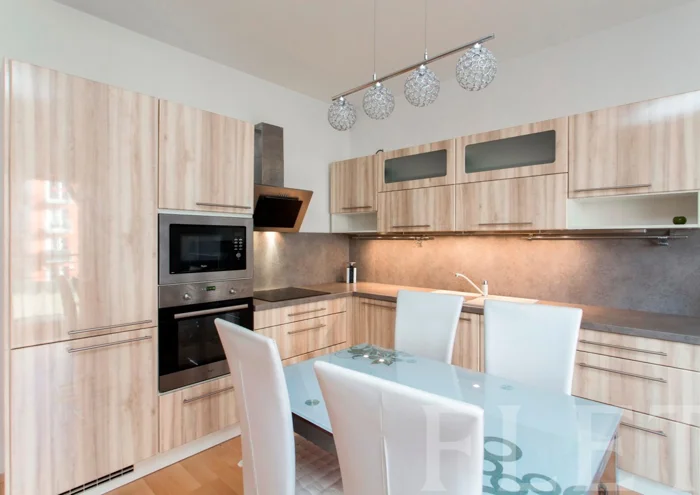 Pronájem bytu · 1+kk · 39 m²