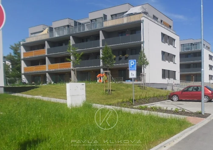Pronájem bytu · 2+kk · 54 m²
