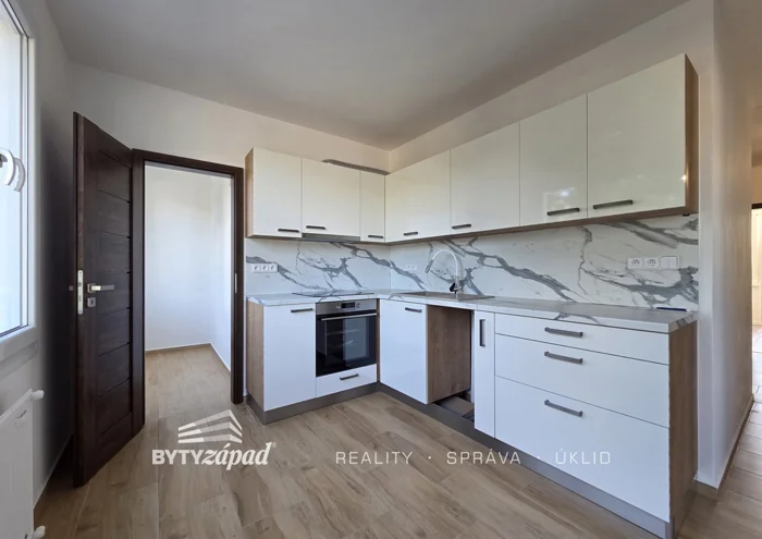 Pronájem bytu · 4+1 · 82 m²