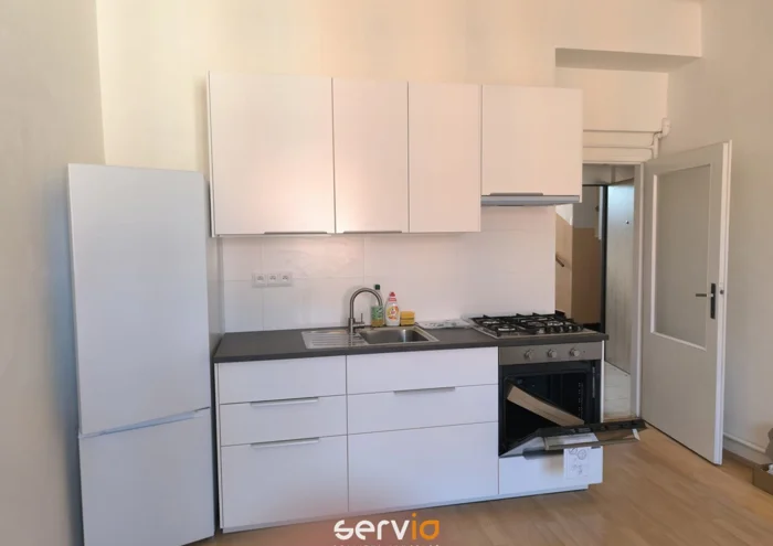 Căn hộ cho thuê · 2+kk · 47 m²