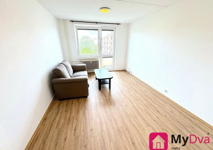 Pronájem bytu · 2+kk · 38 m²