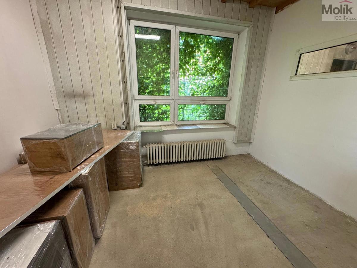 Fotografie 3 - Prodej komerční nemovitosti · 2 400 m²