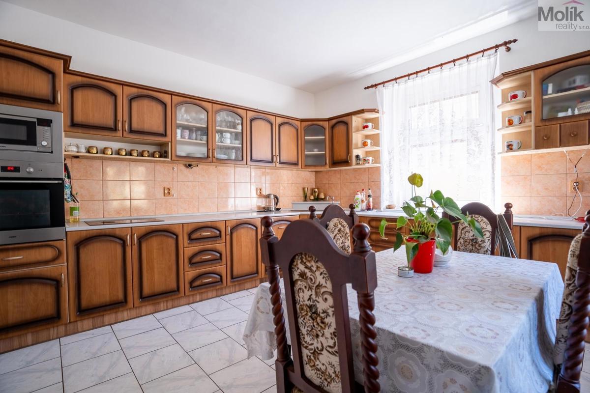 Fotografie 2 - Prodej domu · Rodinný · 280 m²