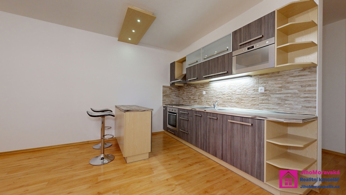 Fotografie 1 - Pronájem bytu · 2+kk · 57 m²