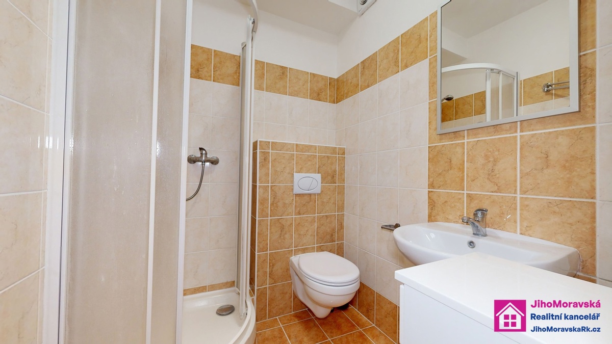 Fotografie 2 - Pronájem bytu · 2+kk · 57 m²