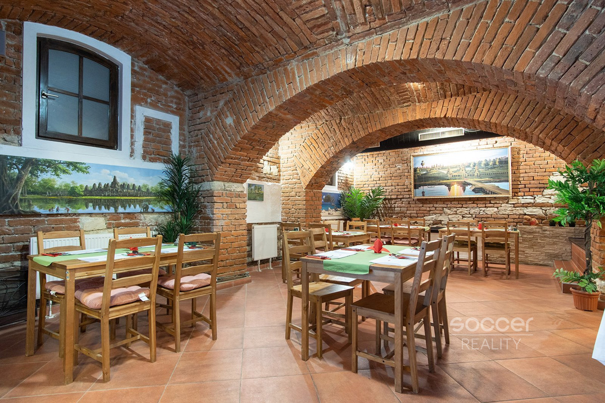 Bất động sản thương mại cho thuê · Nhà hàng · 166 m²