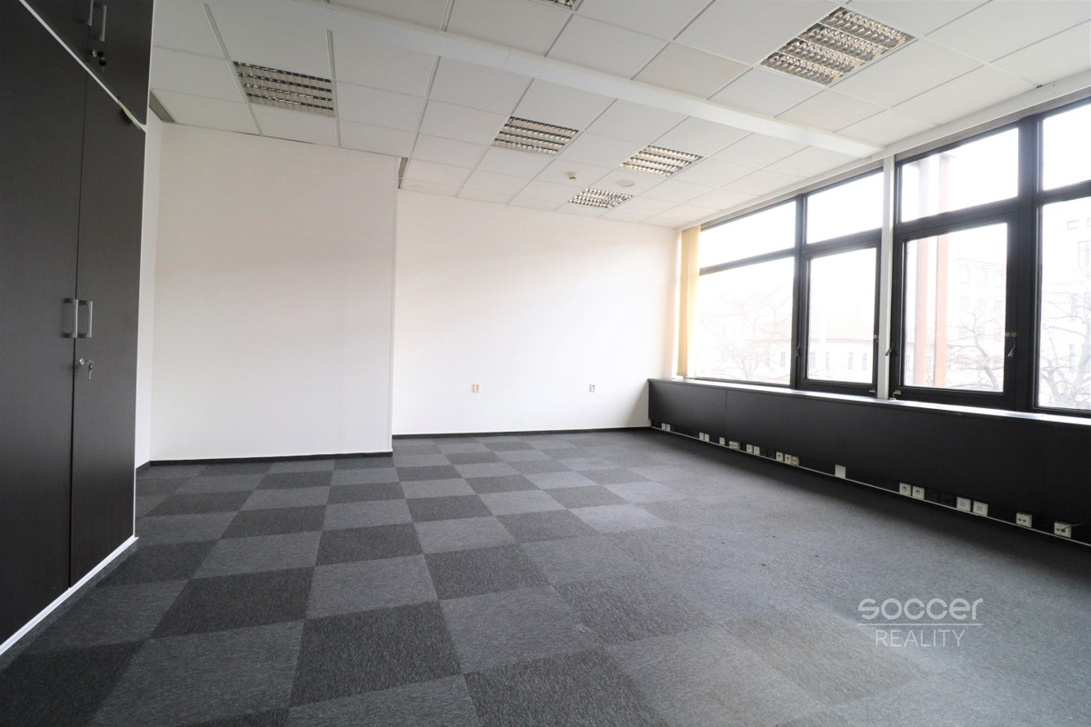 Bất động sản thương mại cho thuê · Văn phòng · 33 m²