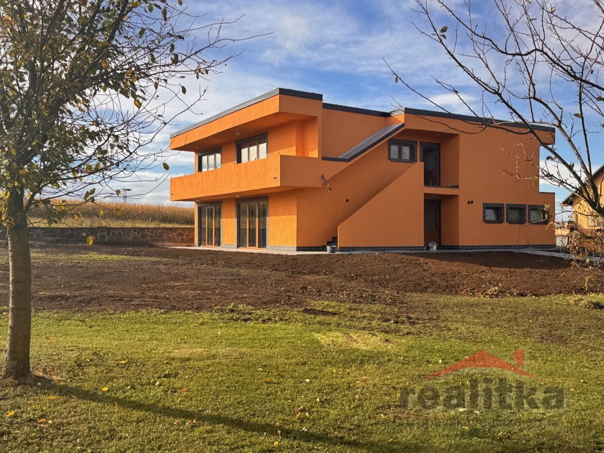 Pronájem bytu · 2+kk · 43 m²