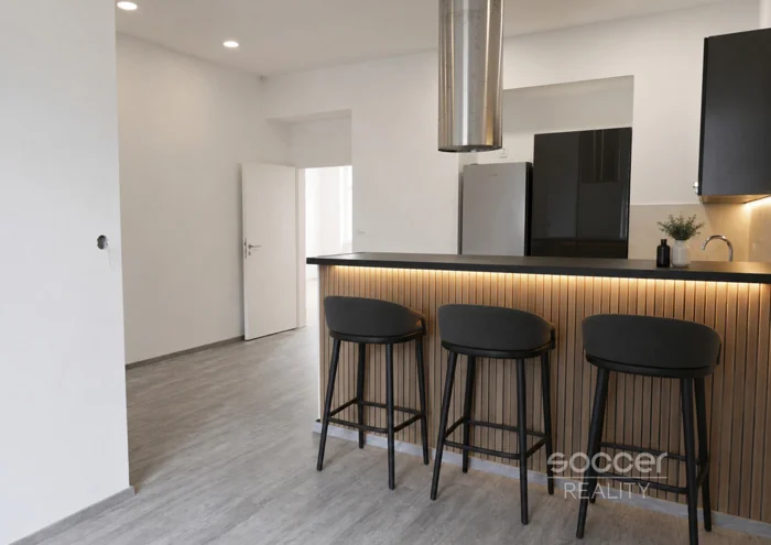 Căn hộ cho thuê · 4+kk · 90 m²