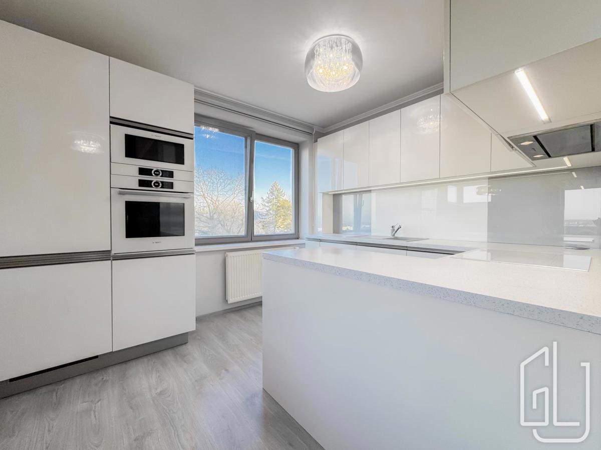 Apartment for sale · 4+kk · 141 m²