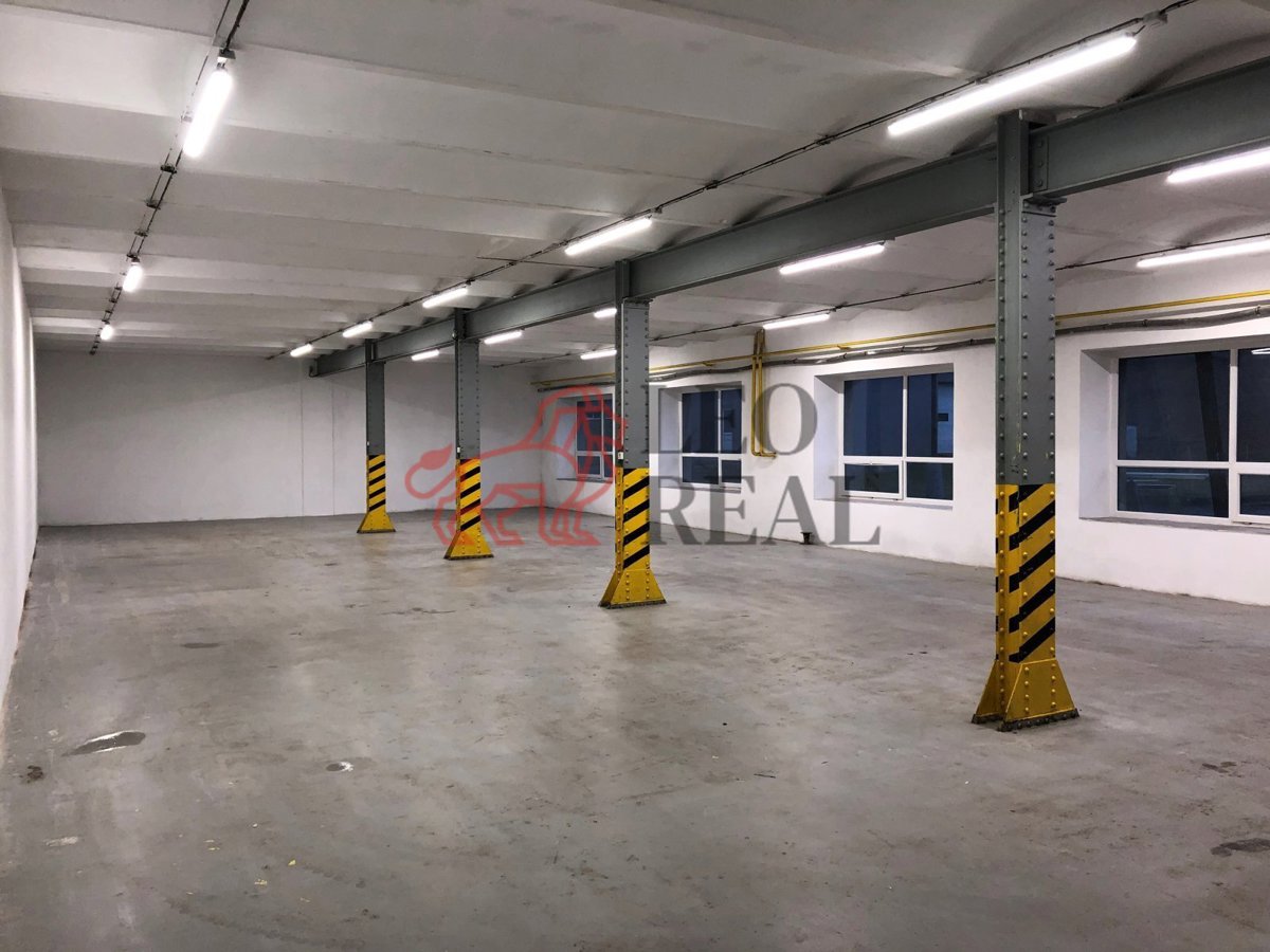 Аренда коммерческой недвижимости · 350 m²